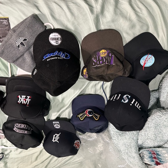 Snap backs!! - Picture 2 of 2